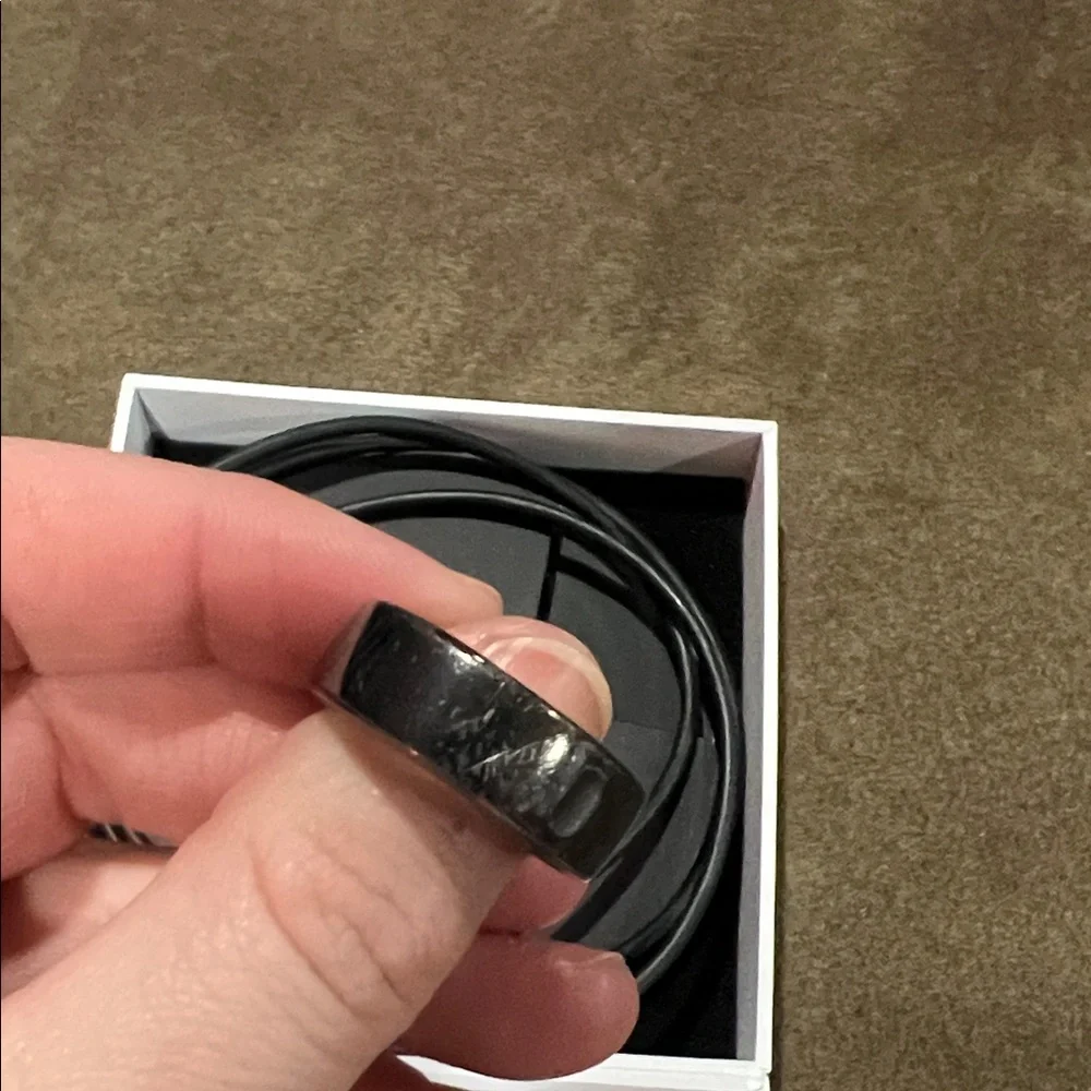 oura ring gen 3, size 8 Black